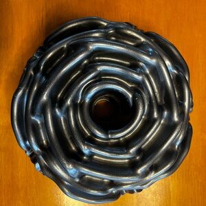Nordic Ware Rose Bundt Cake Pan